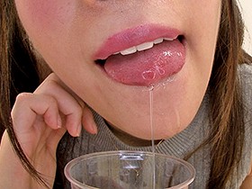 ベロ唾液手コキフェチズム　サンプル画像06